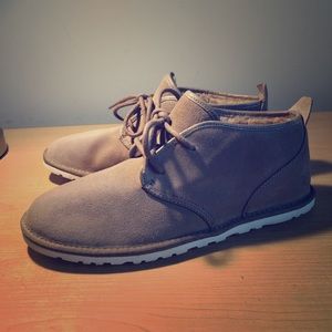 Ugg Neumel boots size 8